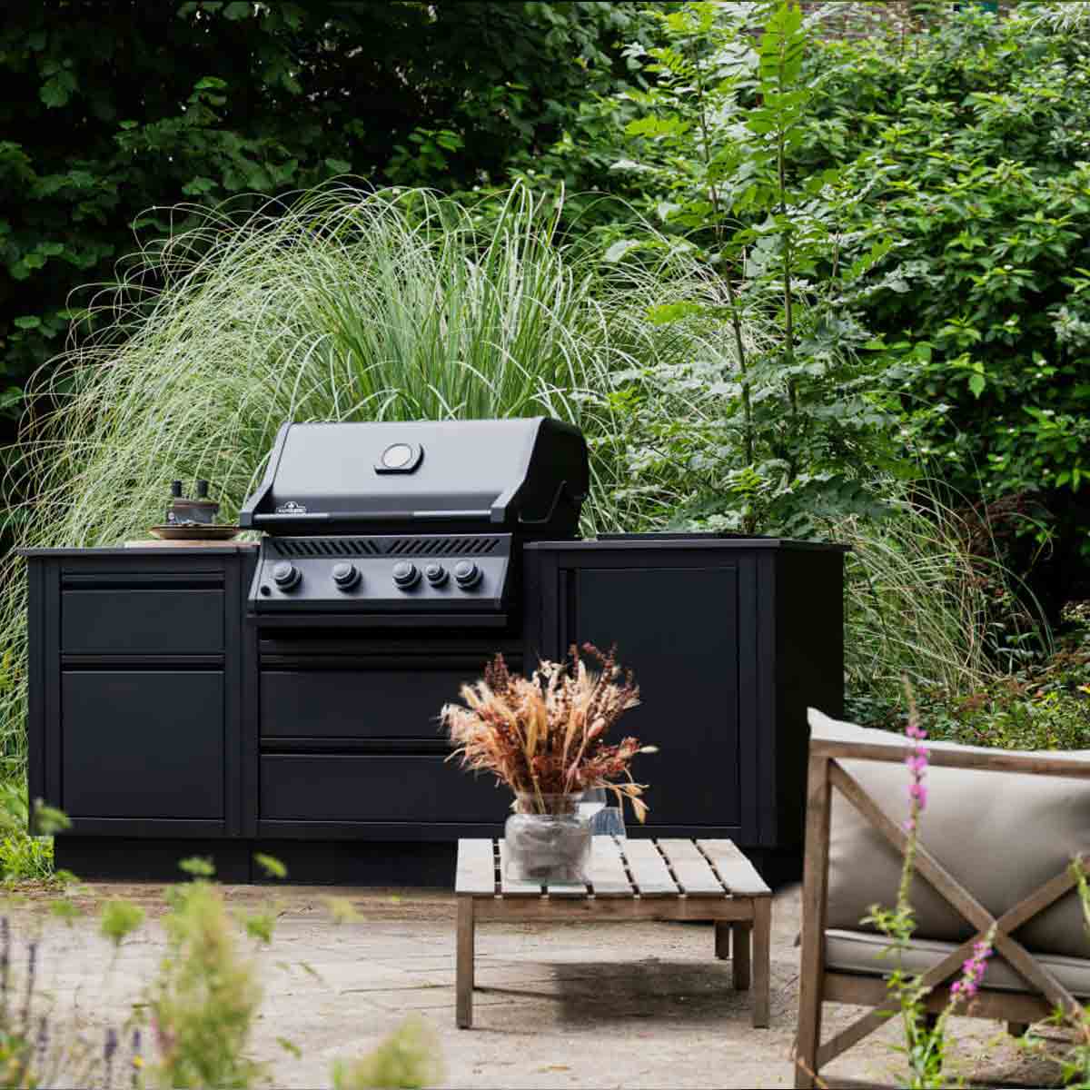 Napoleon Einbaugrill 300-Series 32 Zoll in Mattschwarz