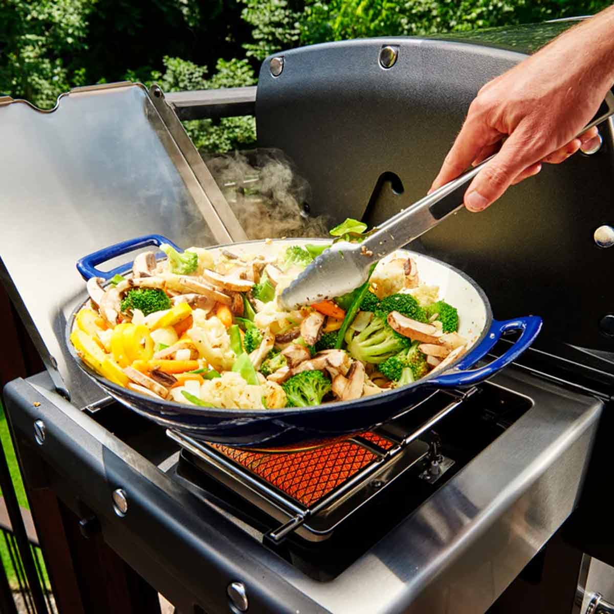 Broil King Wok Ring, im Einsatz mit Broil King Wok 69710