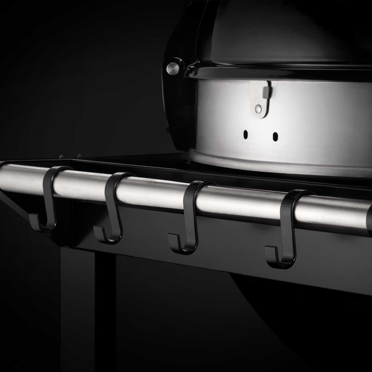 Napoleon PRO-CART Holzkohle Kugelgrill, Ø 57cm / Griffstange mit Besteckhaken Napoleon PRO-CART Holzkohle Kugelgrill, Ø 57cm / Griffstange mit Besteckhaken