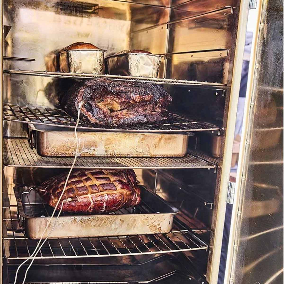 Fleisch Räuchern mit Temperaturkontrolle per Sensor im Borniak Räucherofen