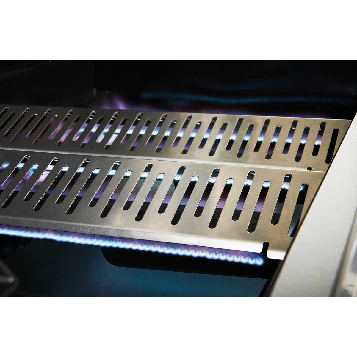 BeefEater 1200S Serie 3 Brenner Grillwagen inkl. Seitenbrenner, Edelstahl