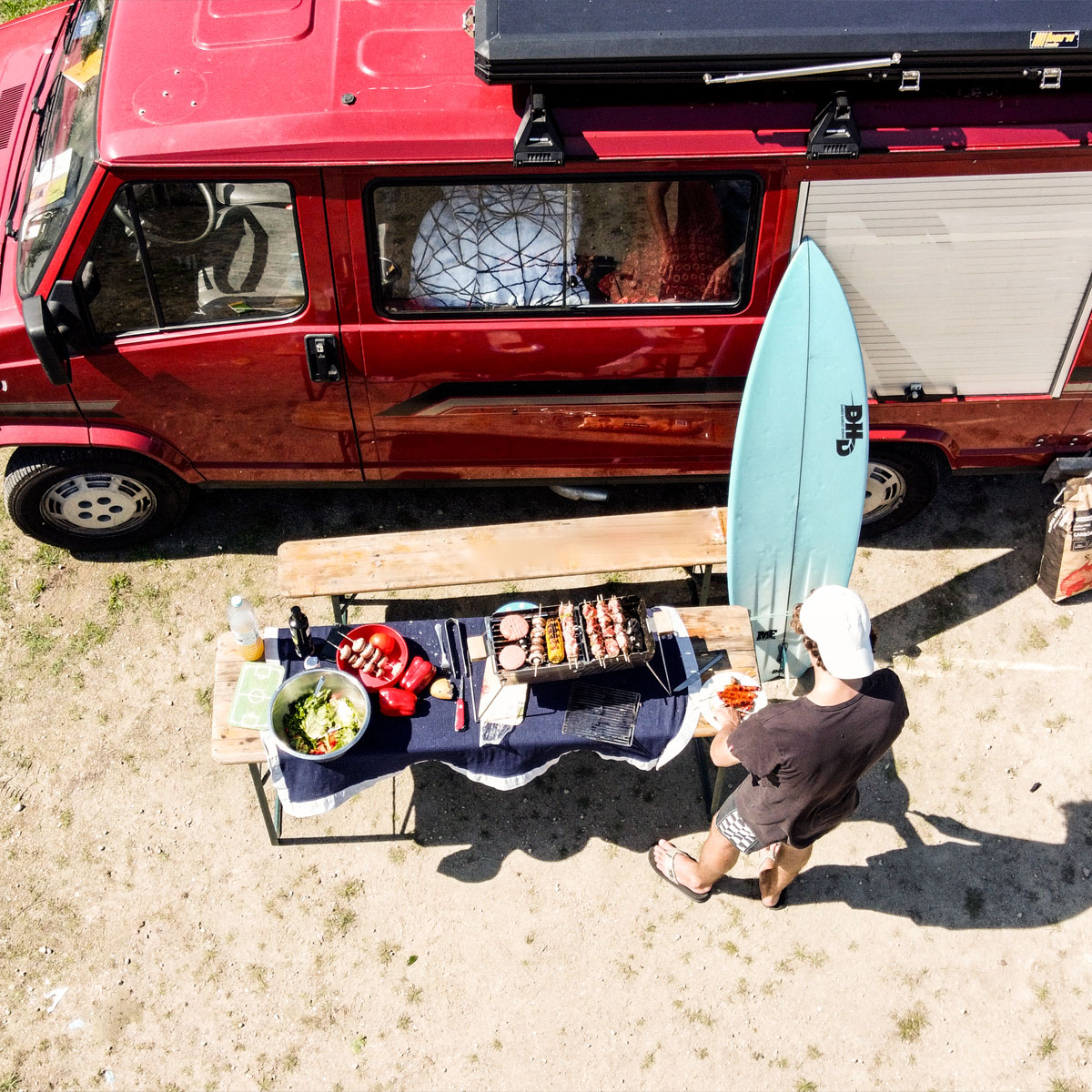 Knister Gasgrill Hero – tragbarer Dual Fuel Edelstahl-Grill Knister Gasgrill Hero – tragbarer Dual Fuel Edelstahl-Grill