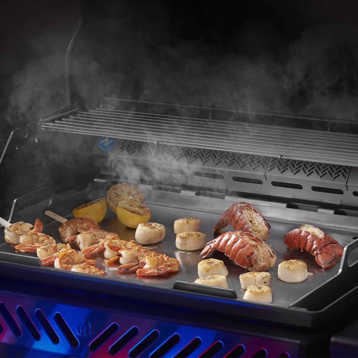 Napoleon Edelstahl Plancha Full-Size für Rogue 425 | Freestyle Napoleon Edelstahl Plancha Full-Size für Rogue 425 | Freestyle