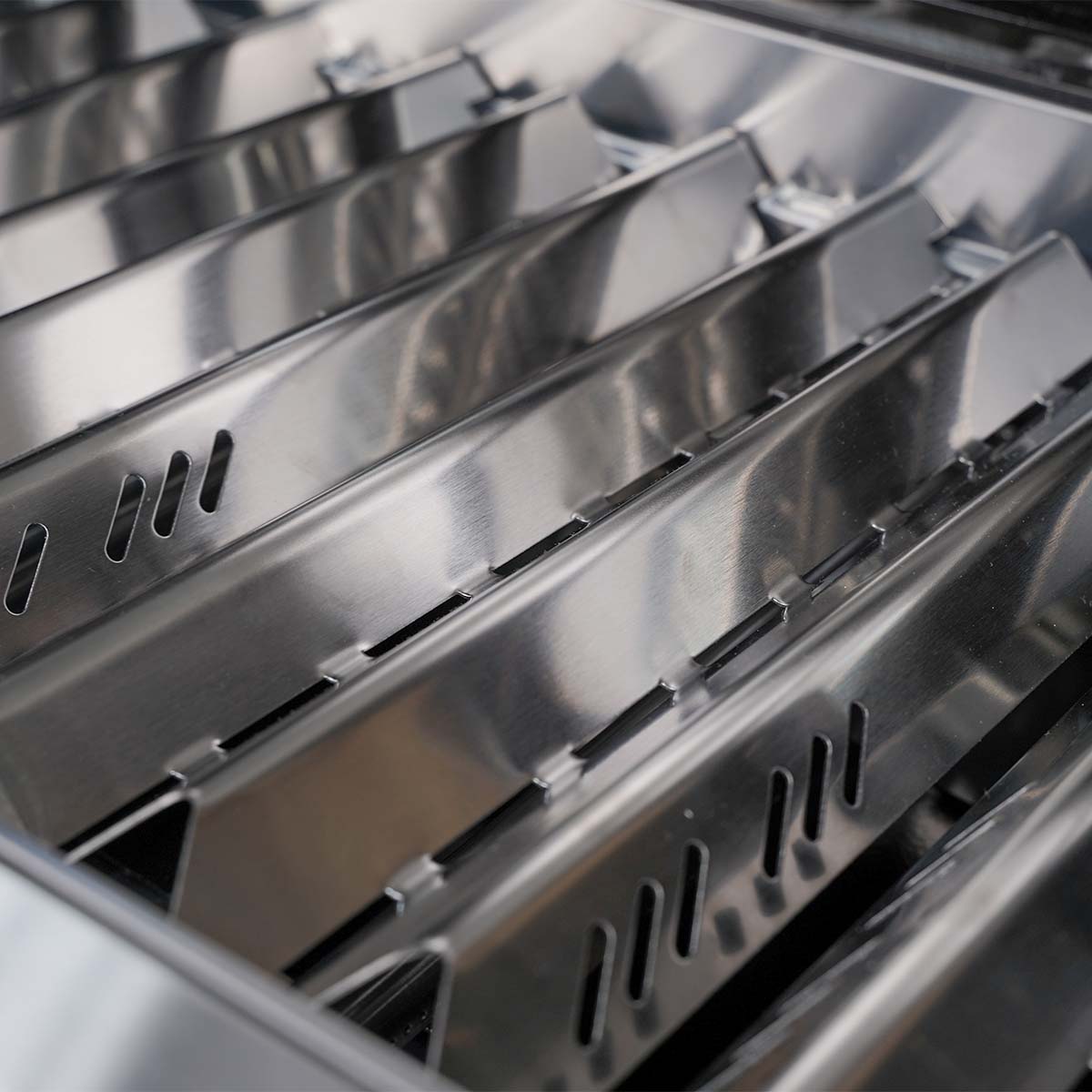 SANTOS Gasgrill S-418 Pro Edelstahl mit IR-Seiten- & Heckbrenner