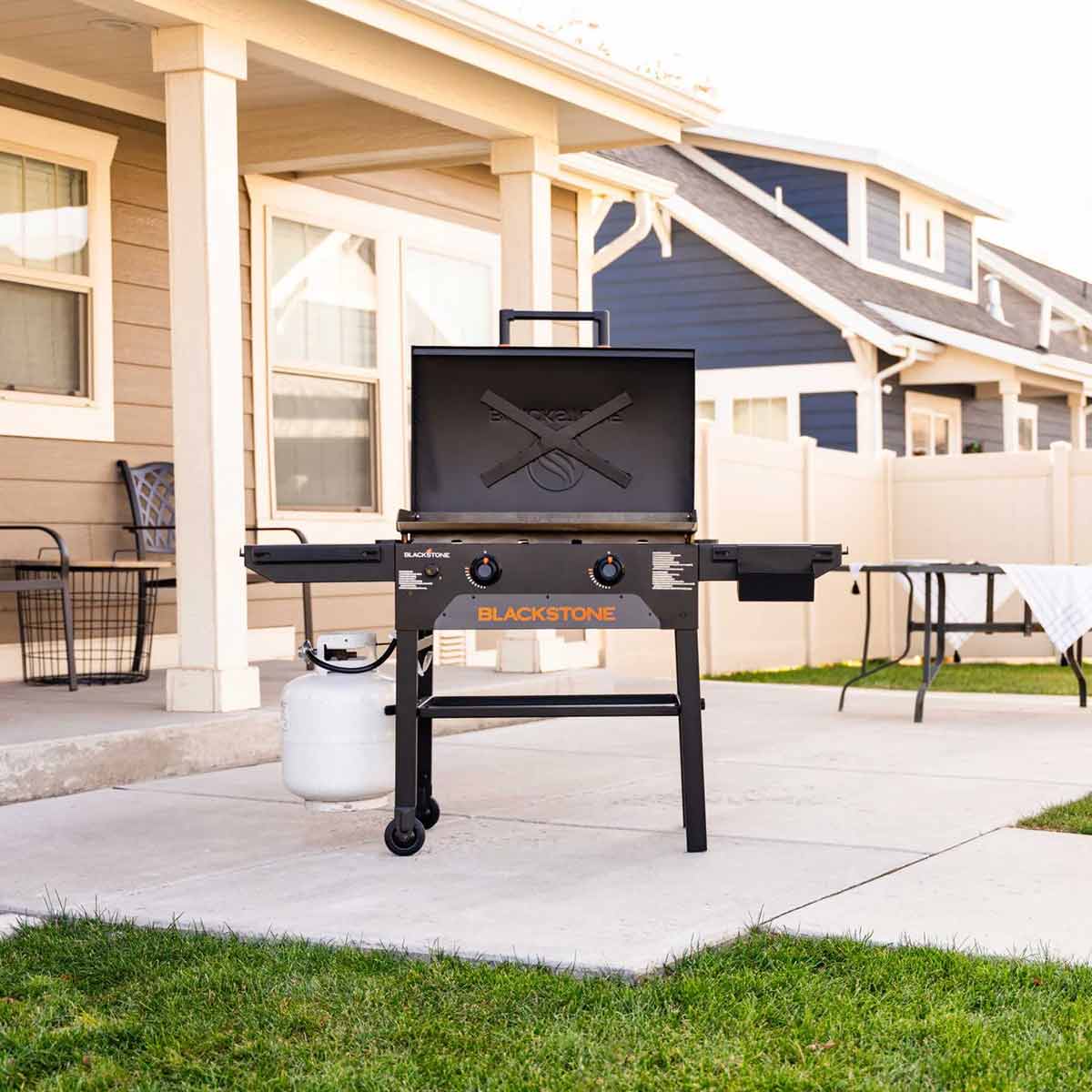 Blackstone Plancha Grill 28" Omnivore