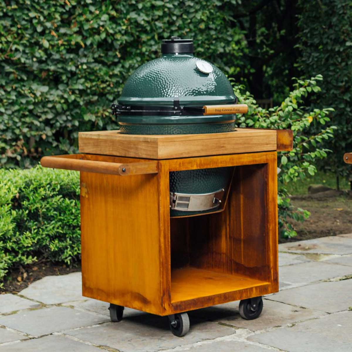 OFYR Kamado Table Corten 65 PRO Teakholz BGE