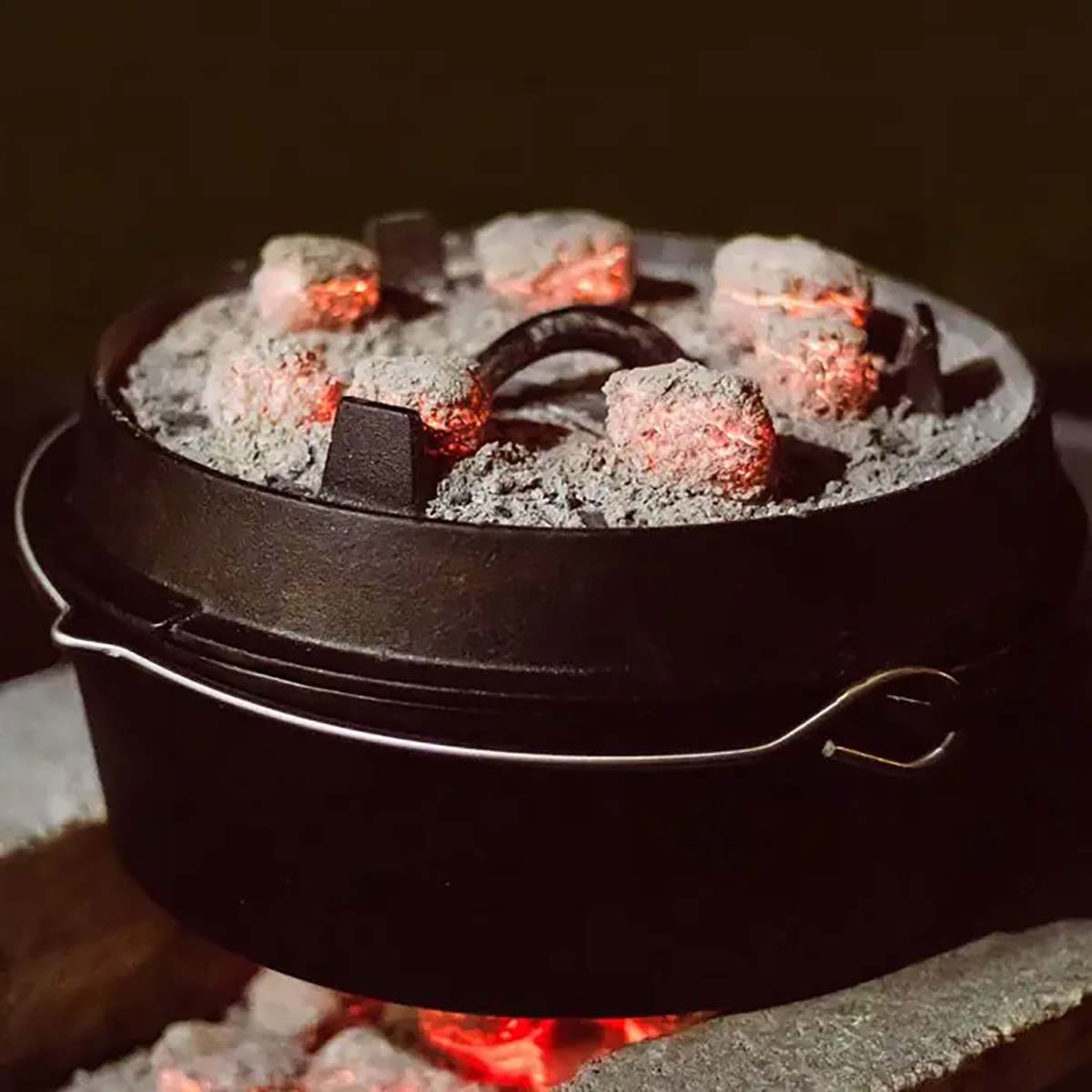 FireRocket Dutch Oven 6qt | 5,5L | mit Füßen FireRocket Dutch Oven 6qt | 5,5L | mit Füßen