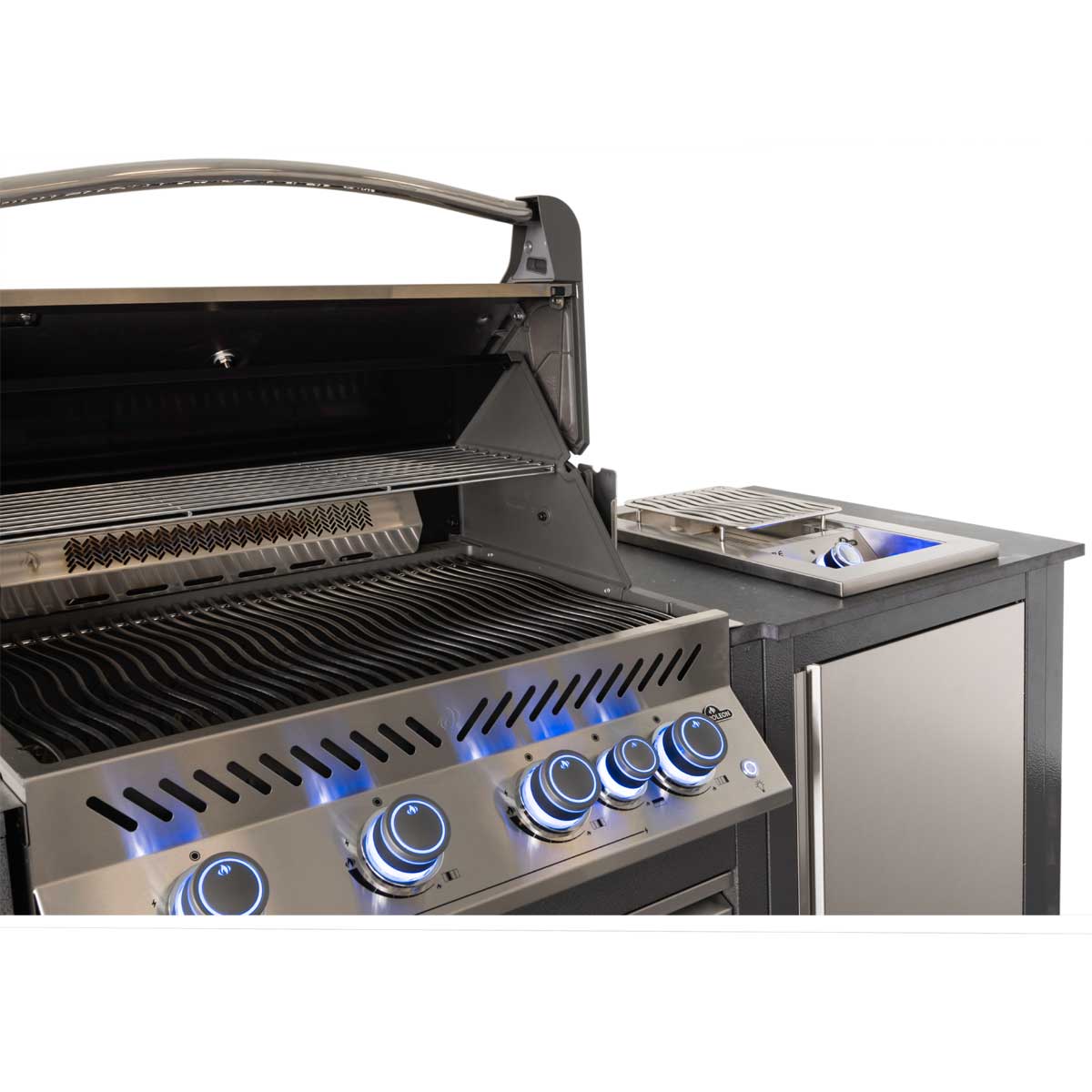 Napoleon Oasis Compact 105 Outdoor Küche mit Einbaugrill P500 und Sizzle Zone