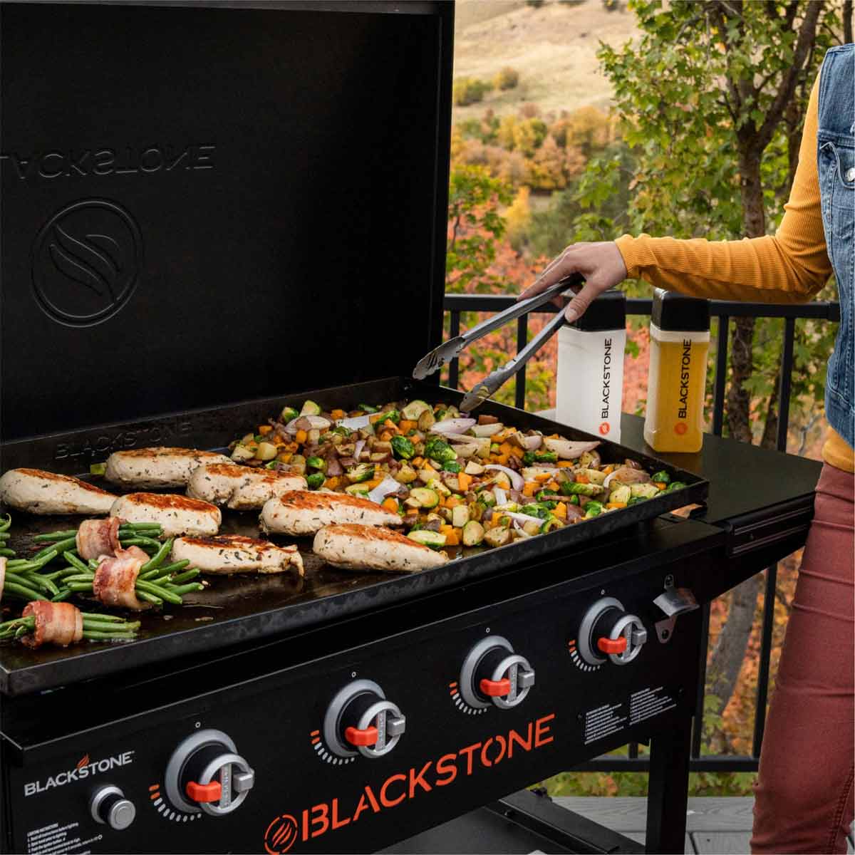 Blackstone Plancha Grill 36" Griddle mit Haube