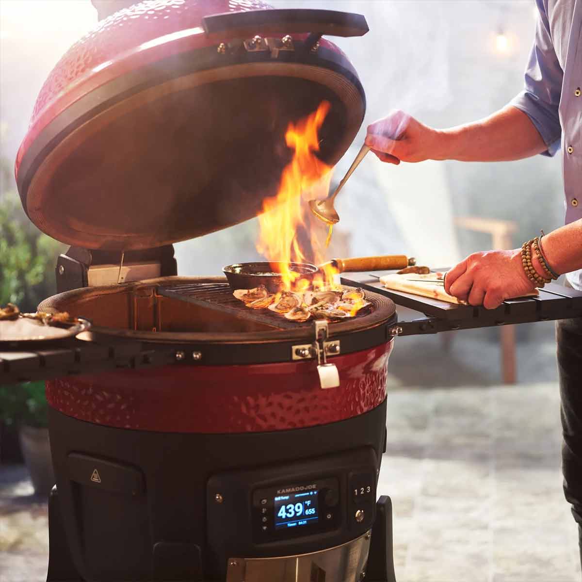 Kamado Joe Konnected Joe Digitaler Holzkohlegrill und Smoker