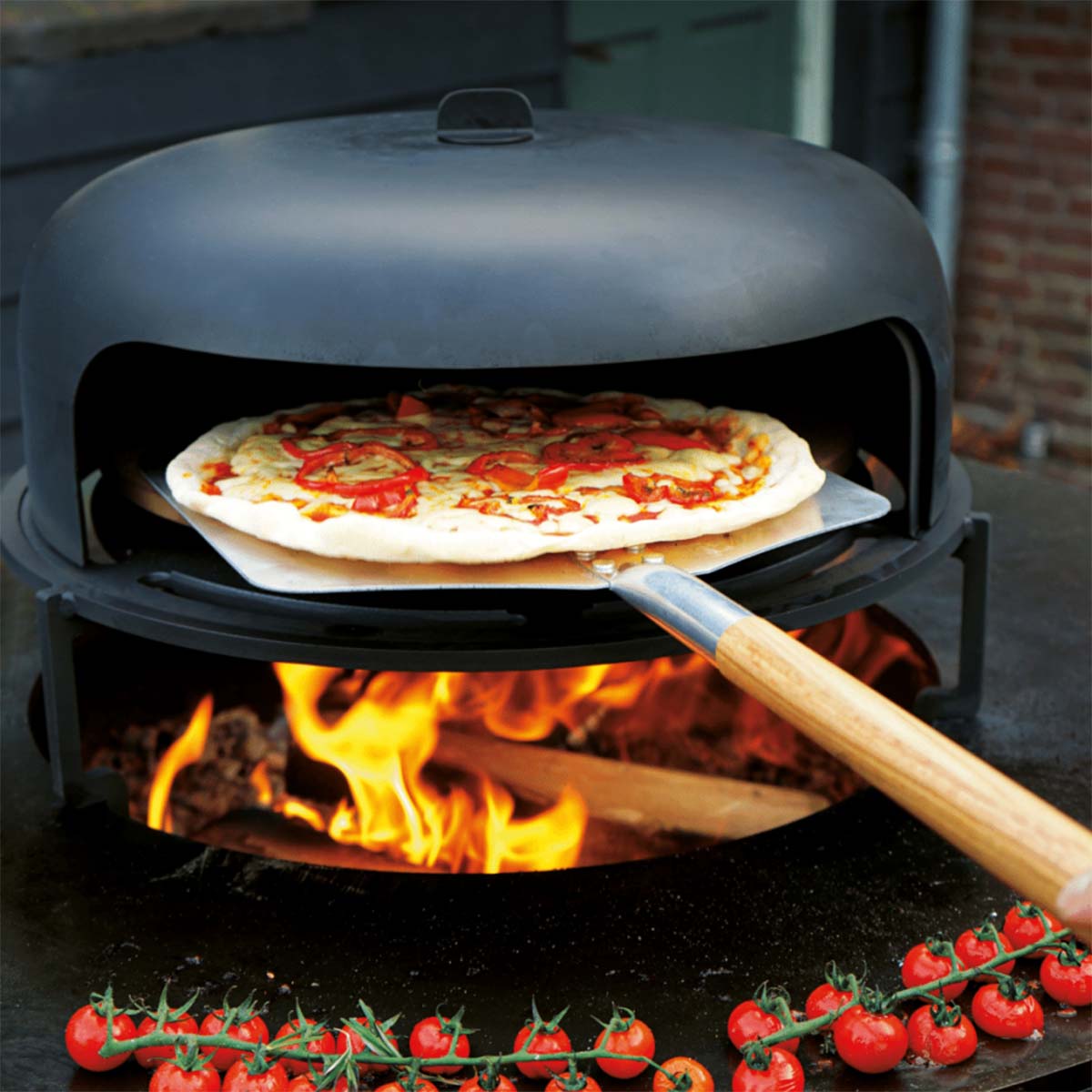 Anwendung OFYR Pizza Oven 100