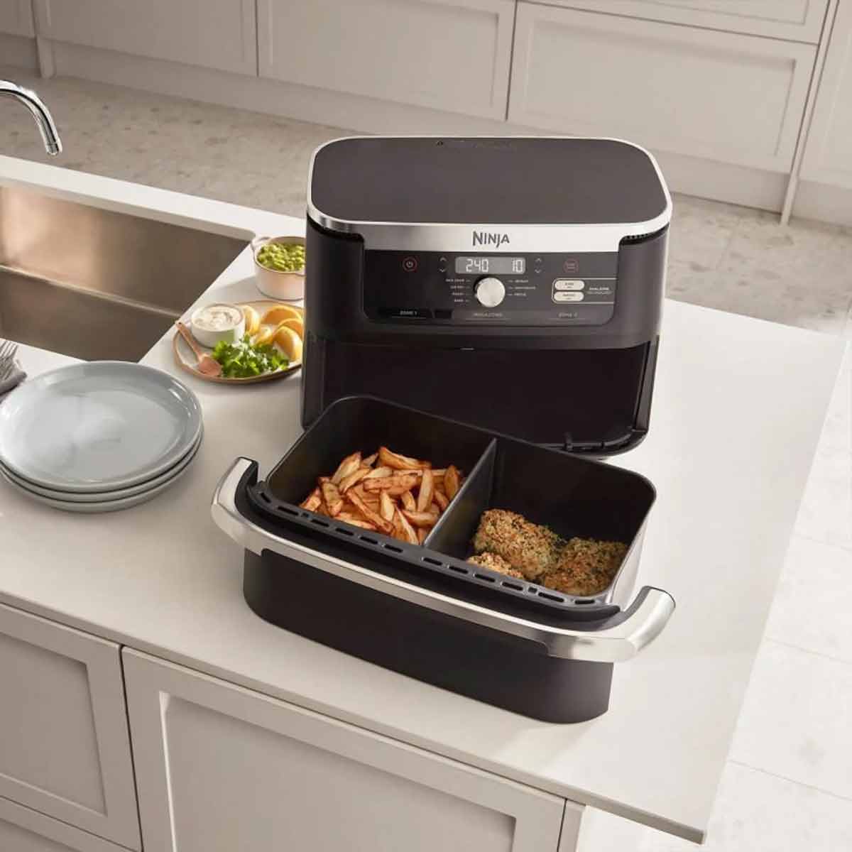 Ninja Foodi FlexDrawer Heißluftfritteuse, 10,4 Liter in Schwarz