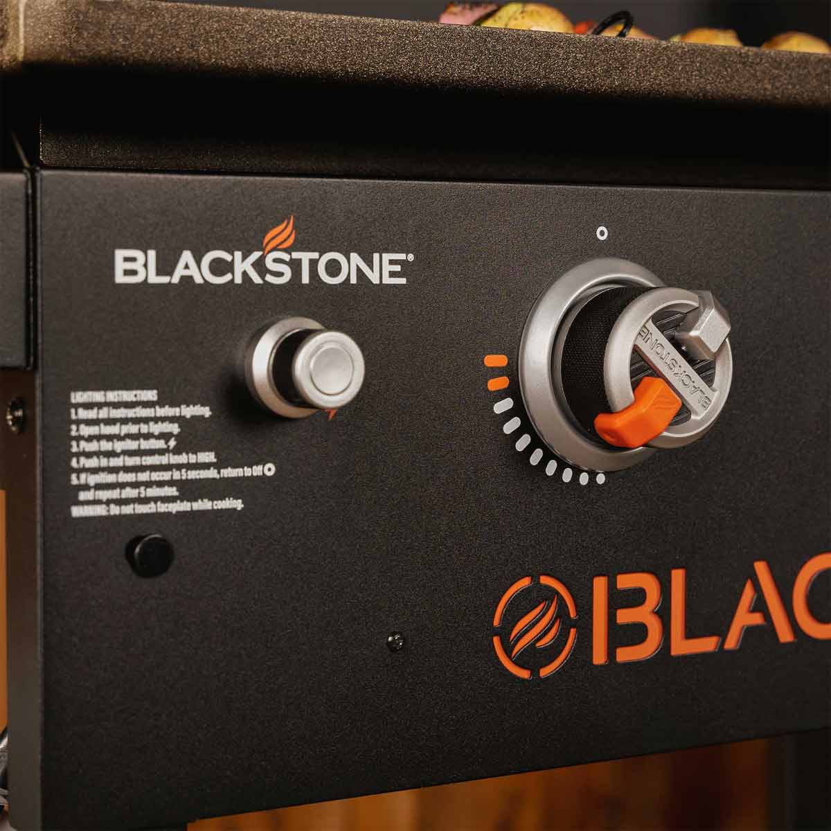 Blackstone Plancha Grill 28" Griddle mit Haube