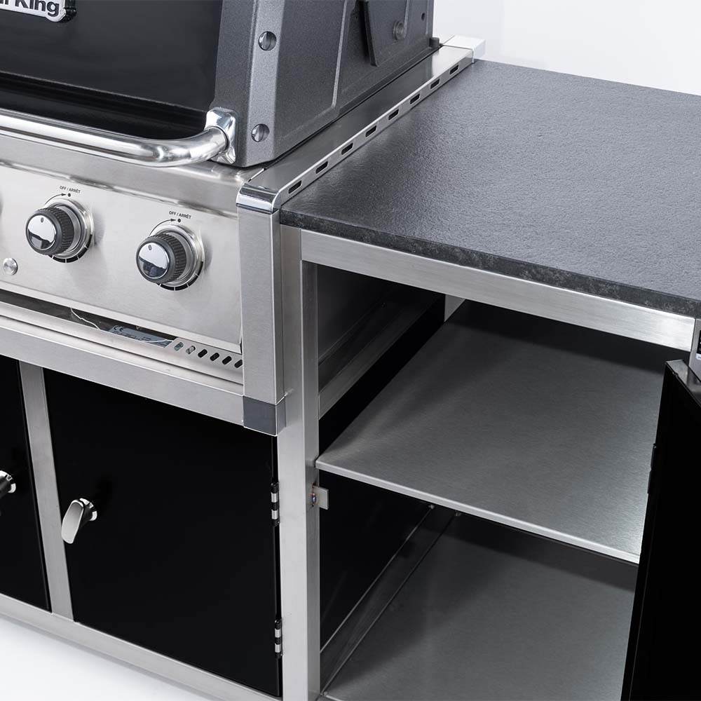 INDRA BLACKLINE Gasgrillstation Broil King Regal 420 | Kühlschrank geöffneter Seitenschrank